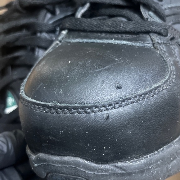 Black Skechers Work Safety Shoes - US 6.5 - Picture 4 of 15